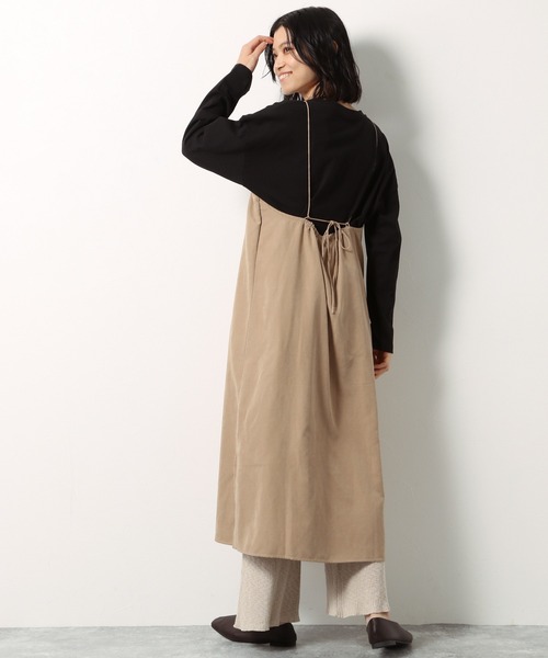 LAKOLE(ラコレ)の「エコスエードキャミソールワンピース / LAKOLE(ワンピース・レディース・ベージュ/チャコール/サンドグレー・MEDIUM/SMALL)」の9枚目の写真