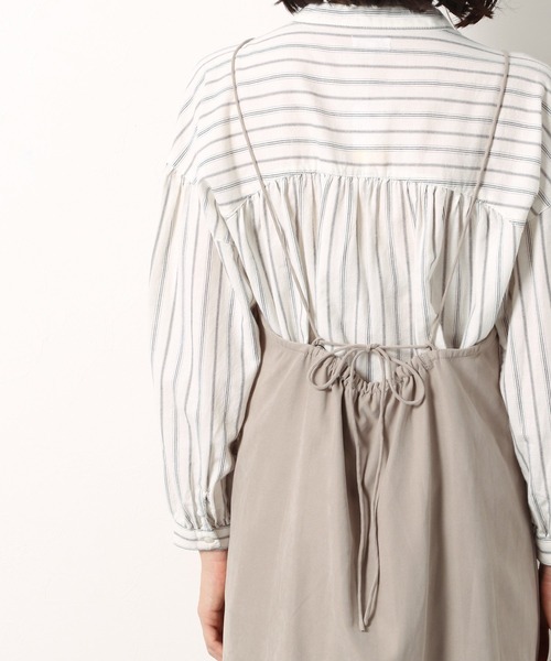 LAKOLE(ラコレ)の「エコスエードキャミソールワンピース / LAKOLE(ワンピース・レディース・ベージュ/チャコール/サンドグレー・MEDIUM/SMALL)」の14枚目の写真