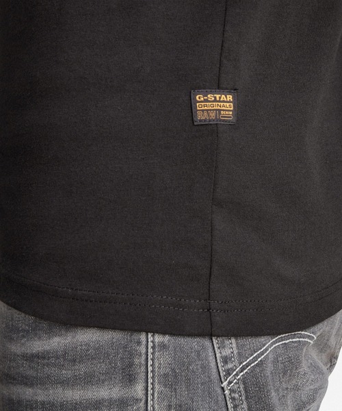 G-STAR（ジースター）の「BASE-S T-SHIRT/ワンポイント/ロゴ（Tシャツ/カットソー・メンズ・ホワイト/ダークブラック/ダークブルー・SMALL/MEDIUM/LARGE/X-SMALL/X-LARGE/XX-LARGE）」の9枚目の写真