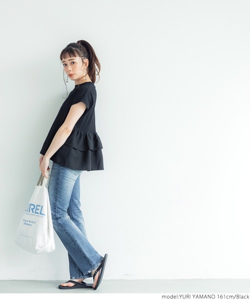 coca（coca）（コカ）の「バックフリルトップス（Tシャツ/カットソー・レディース・ブラック/ホワイト・ONE SIZE）」の4枚目の写真