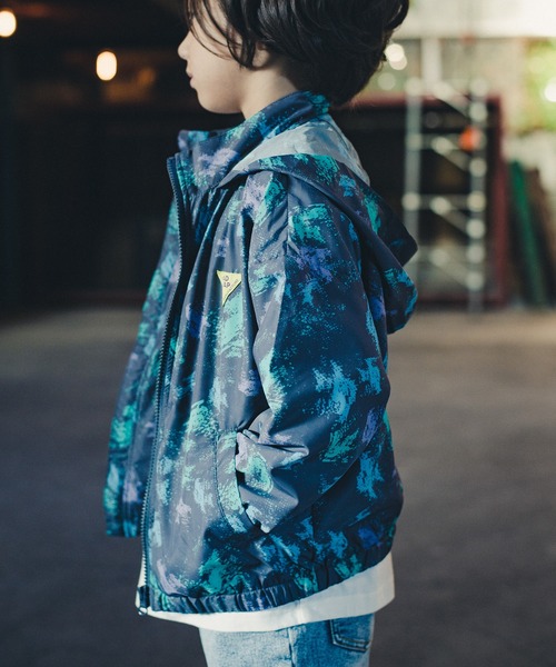 RADCHAP（ラッドチャップ）の「総柄ウィンドブレーカー（ナイロンジャケット・キッズ・アイボリー/チャコールグレー・110cm/150cm/100cm/140cm/130cm/90cm/120cm）」の6枚目の写真