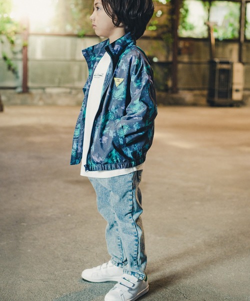 RADCHAP（ラッドチャップ）の「総柄ウィンドブレーカー（ナイロンジャケット・キッズ・アイボリー/チャコールグレー・110cm/150cm/100cm/140cm/130cm/90cm/120cm）」の7枚目の写真