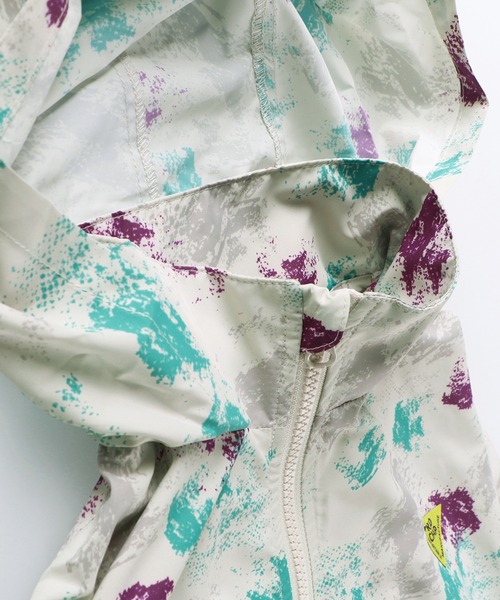 RADCHAP（ラッドチャップ）の「総柄ウィンドブレーカー（ナイロンジャケット・キッズ・アイボリー/チャコールグレー・110cm/150cm/100cm/140cm/130cm/90cm/120cm）」の20枚目の写真