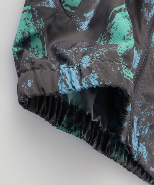 RADCHAP（ラッドチャップ）の「総柄ウィンドブレーカー（ナイロンジャケット・キッズ・アイボリー/チャコールグレー・110cm/150cm/100cm/140cm/130cm/90cm/120cm）」の17枚目の写真