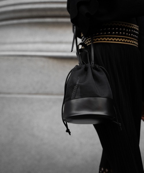 COLONY 2139（コロニートゥーワンスリーナイン）の「【COLONY 2139×@sakina_yamamoto】メッシュ巾着トートバッグ（トートバッグ・レディース・ホワイト/ブラック・FREE）」の14枚目の写真