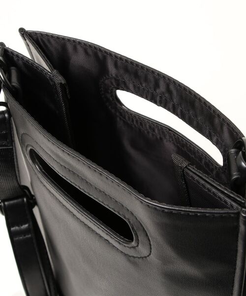 Daily russet（デイリー ラシット）の「【ani.】ワンハンドショルダーバッグ（ショルダーバッグ・レディース・ブラック/ベージュ・FREE）」の5枚目の写真