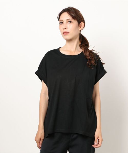 JEANS MATE(ジーンズメイト)の「袖ロールカフラウンドヘムTシャツ 汗染み防止加工素材 前後差 ビッグシルエット/オーバーサイズ(Tシャツ/カットソー・レディース・ホワイト/ブラック/ネイビー/ブラウン/カーキ/サックスブルー/ブルー/ライトグリーン/ピンク系その他/ライトベージュ・MEDIUM/LARGE)」の3枚目の写真