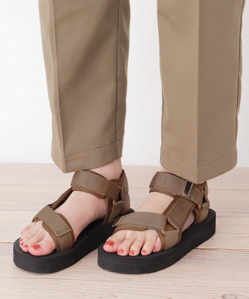 pink adobe(ピンクアドベ)の「◆【おでかけ相棒サンダル】スポーツサンダル(サンダル・レディース・ブラック/グレー/キャメル/ブラウン系・35/45/25)」の7枚目の写真