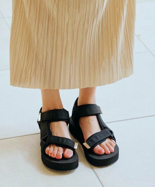 pink adobe(ピンクアドベ)の「◆【おでかけ相棒サンダル】スポーツサンダル(サンダル・レディース・ブラック/グレー/キャメル/ブラウン系・35/45/25)」の13枚目の写真