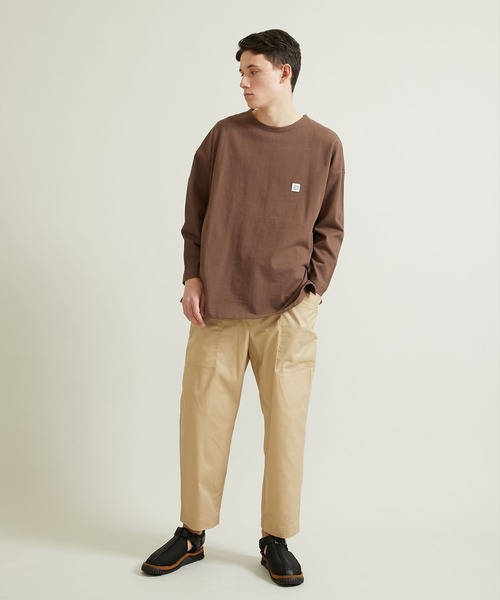 VALLIS by FACTOTUM(ヴァリスバイファクトタム)の「STUDIOUS別注 ロゴワッペンバスクシャツ(Tシャツ/カットソー・メンズ・グレー/ブラウン/パープル/カーキ/ブラック・LARGE/MEDIUM)」の21枚目の写真