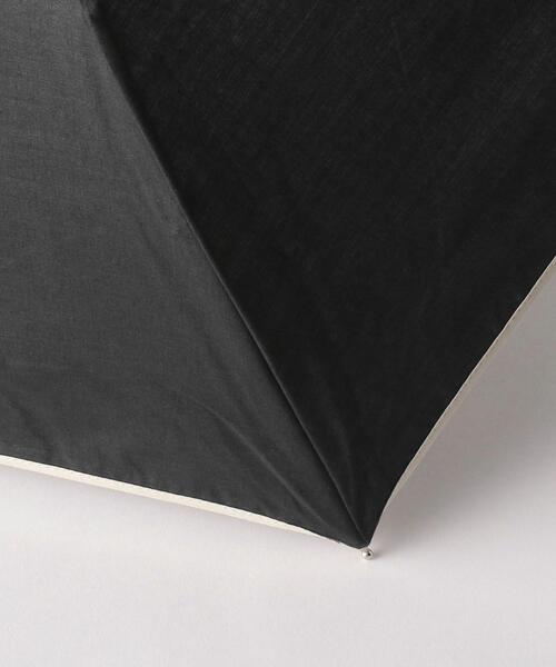 BEAUTY&YOUTH UNITED ARROWS（ビューティーアンドユースユナイテッドアローズ）の「BY バンブーハンドル マルチパイピング パラソル2/日傘 -晴雨兼用- ◆（長傘・レディース・ライトグレー/ブラック・FREE）」の4枚目の写真