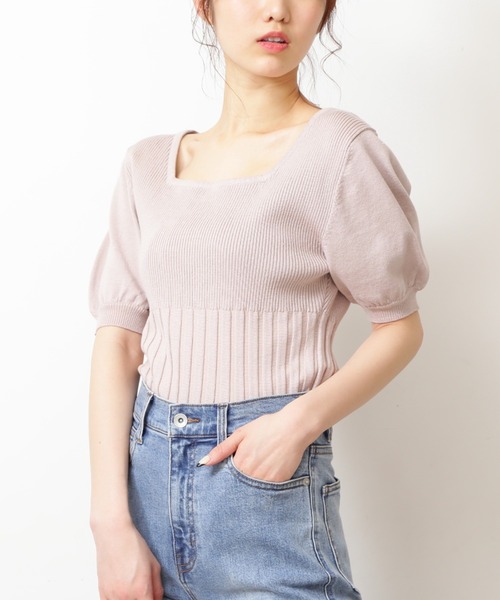 FREE'S MART(フリーズマート)の「スクエアネックボリュームスリーブ半袖ニット(ニット/セーター・レディース・ブラック/ピンク/ホワイト/グリーン・FREE)」の4枚目の写真