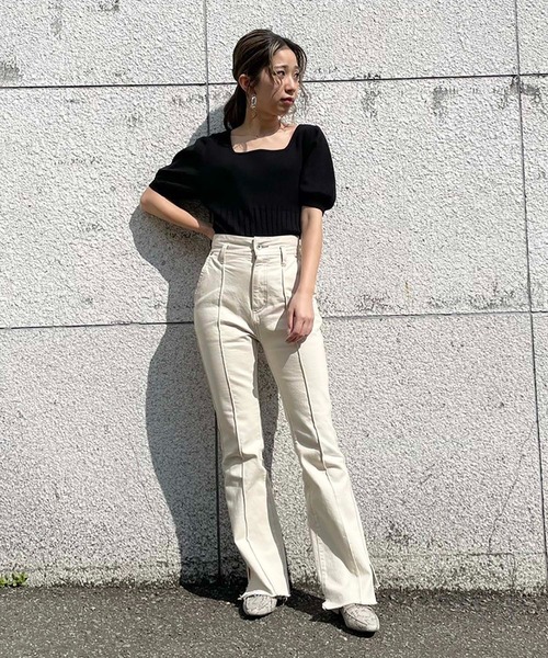 FREE'S MART(フリーズマート)の「スクエアネックボリュームスリーブ半袖ニット(ニット/セーター・レディース・ブラック/ピンク/ホワイト/グリーン・FREE)」の8枚目の写真