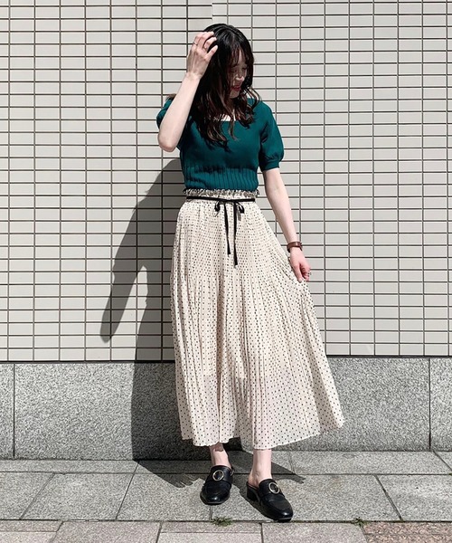 FREE'S MART(フリーズマート)の「スクエアネックボリュームスリーブ半袖ニット(ニット/セーター・レディース・ブラック/ピンク/ホワイト/グリーン・FREE)」の12枚目の写真