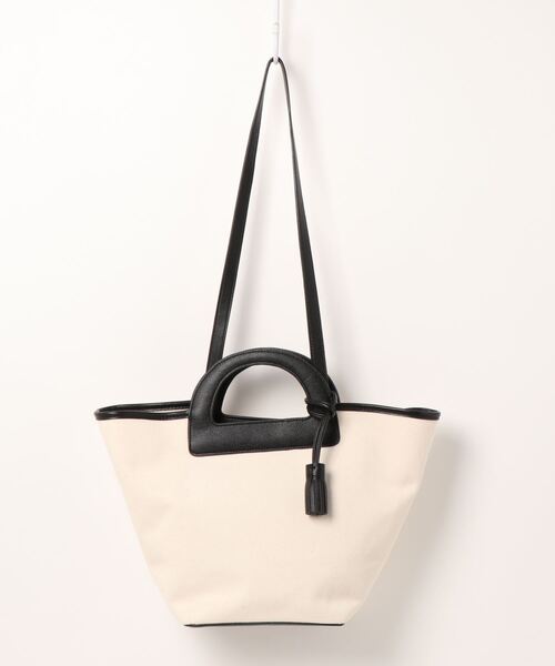 Te chichi（テチチ）の「繰り手舟形キャンバストートバッグ（トートバッグ・レディース・ブラック/ブラウン・ﾌﾘ-）」の2枚目の写真