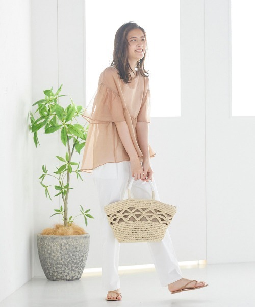 LIPSTAR(リップスター)の「【WEB別注カラーあり】ラウンドヘムシアーティアードブラウス(シャツ/ブラウス・レディース・ブラック/パープル/オフホワイト/カーキ/ピンク・M)」の13枚目の写真