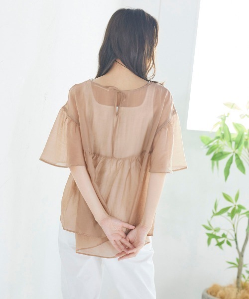 LIPSTAR(リップスター)の「【WEB別注カラーあり】ラウンドヘムシアーティアードブラウス(シャツ/ブラウス・レディース・ブラック/パープル/オフホワイト/カーキ/ピンク・M)」の17枚目の写真