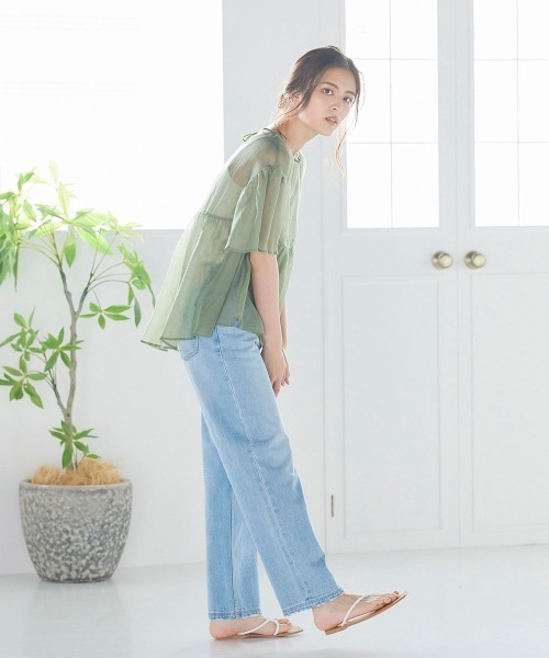 LIPSTAR(リップスター)の「【WEB別注カラーあり】ラウンドヘムシアーティアードブラウス(シャツ/ブラウス・レディース・ブラック/パープル/オフホワイト/カーキ/ピンク・M)」の11枚目の写真