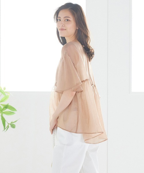 LIPSTAR(リップスター)の「【WEB別注カラーあり】ラウンドヘムシアーティアードブラウス(シャツ/ブラウス・レディース・ブラック/パープル/オフホワイト/カーキ/ピンク・M)」の18枚目の写真