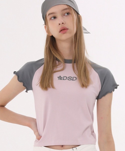 ODD STUDIO(オッドスタジオ)の「【ODD STUDIO × nanacrew】DAISY LOGO RAGLAN T-SHIRT / オッドスタジオ×ナナクルー デイジー ロゴ ラグラン Tシャツ(Tシャツ/カットソー・レディース・サンドベージュ/スカイブルー/ピンク・FREE)」の2枚目の写真