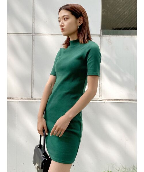 EMODA(エモダ)の「ハイネックカットミニワンピース(ワンピース・レディース・ブラック/レッド/ブルー/グリーン・FREE)」の20枚目の写真