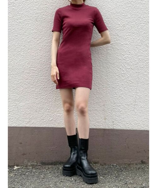 EMODA(エモダ)の「ハイネックカットミニワンピース(ワンピース・レディース・ブラック/レッド/ブルー/グリーン・FREE)」の7枚目の写真