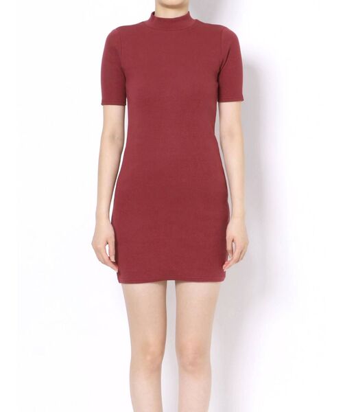 EMODA(エモダ)の「ハイネックカットミニワンピース(ワンピース・レディース・ブラック/レッド/ブルー/グリーン・FREE)」の5枚目の写真