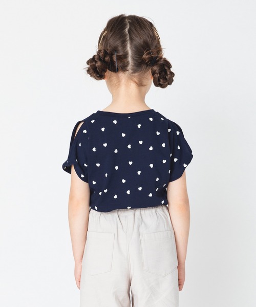 BRANSHES（ブランシェス）の「【プチプラ】ハート柄×肩あき半袖Ｔシャツ（Tシャツ/カットソー・キッズ・ベージュ/ネイビー・120cm/150cm/110cm/100cm/130cm/90cm/140cm）」の14枚目の写真