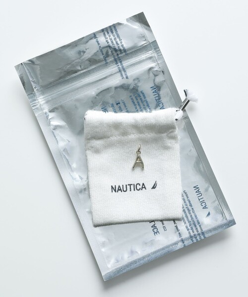 NAUTICA(ノーティカ)の「NAUTICA/ノーティカ Silver Necklace Top“A”(Alphabet Letter by NAIJEL GRAPH)/シルバーネックレストップA ナイジェルグラフ(チャーム・メンズ・シルバー・フリ-)」の5枚目の写真