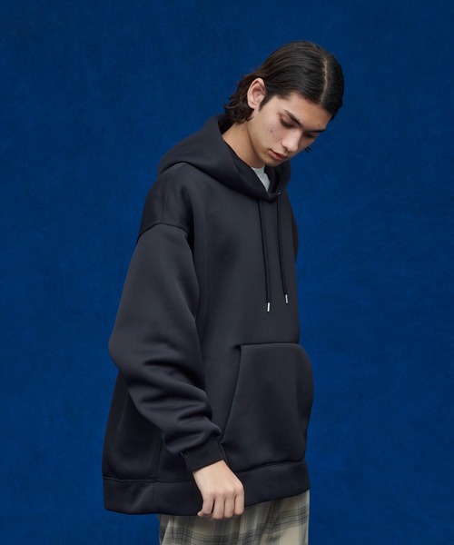 UNITED TOKYO（ユナイテッドトウキョウ）の「エアロダンボール　フ-ディー（パーカー・メンズ・ブラック/グレー/ブルー・FREE）」の8枚目の写真