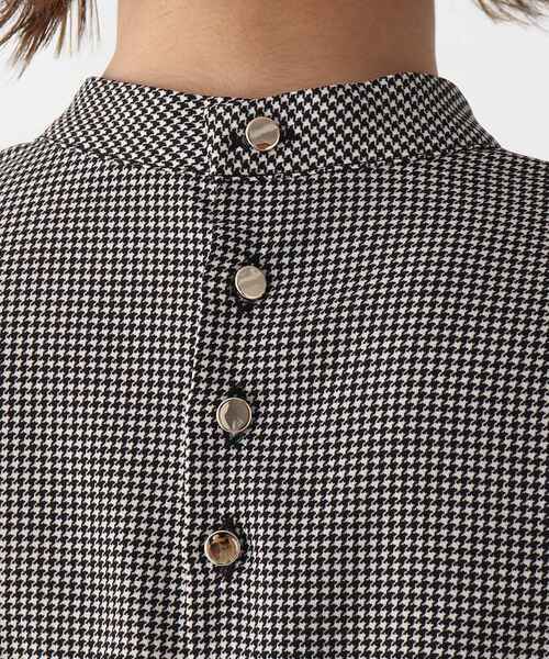 AG by aquagirl（エージーバイアクアガール）の「◆ハイネックキャンディスリーブブラウス【WEB限定サイズ】（シャツ/ブラウス・レディース・ブルー/ホワイト系/ブラック系1/ライトグレー・40/38/36）」の6枚目の写真