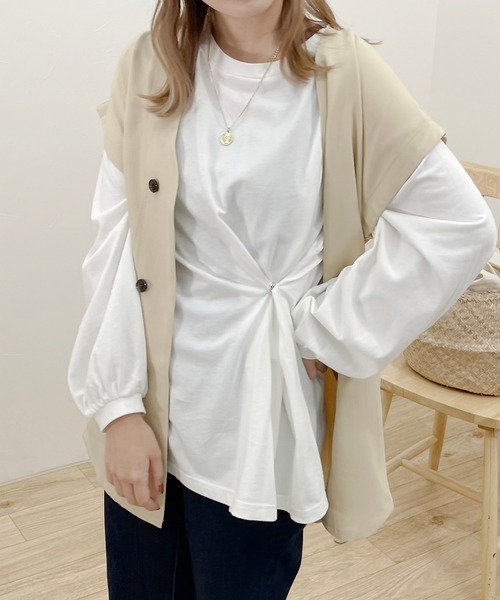 apres jour clair(アプレジュールクレア)の「【apress jour clair】2WAYデザインロンT(Tシャツ/カットソー・レディース・ピンクベージュ/オフホワイト/ライトベージュ・X-LARGE/フリー)」の1枚目の写真
