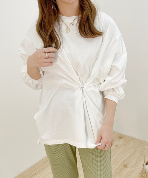 apres jour clair(アプレジュールクレア)の「【apress jour clair】2WAYデザインロンT(Tシャツ/カットソー・レディース・ピンクベージュ/オフホワイト/ライトベージュ・X-LARGE/フリー)」の4枚目の写真