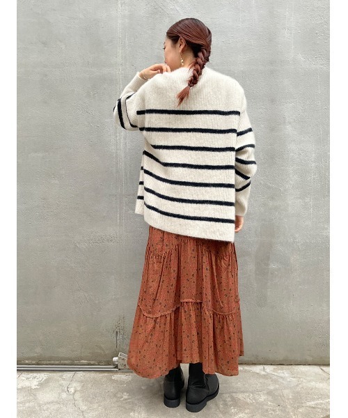 BEARDSLEY（ビアズリー）の「FOX混畦ボーダーニット（ニット/セーター・レディース・ベージュ・FREE）」の4枚目の写真