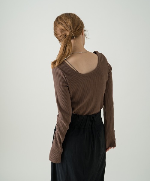 Kastane（カスタネ）の「袖ボタンテレコリブTee（Tシャツ/カットソー・レディース・ブラック/ブラウン/グリーン/アイボリー・FREE）」の13枚目の写真