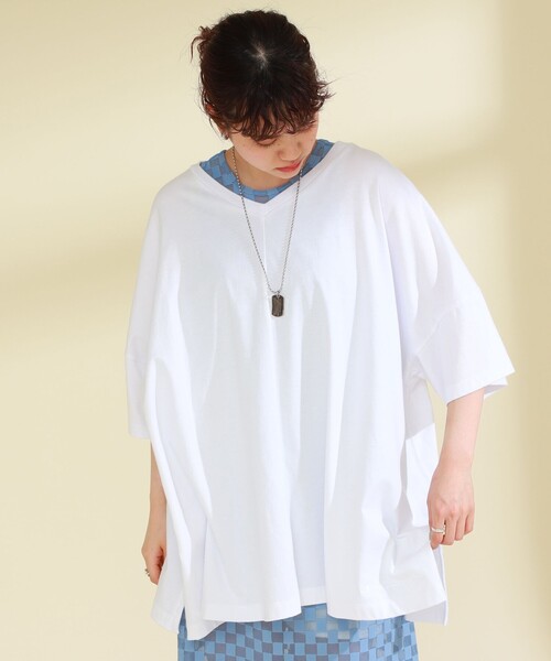 Champion（チャンピオン）の「Champion × Ray BEAMS / 別注 ビッグ Tシャツ（Tシャツ/カットソー・レディース・ホワイト/ブラック/ボルドー・MEDIUM）」の6枚目の写真