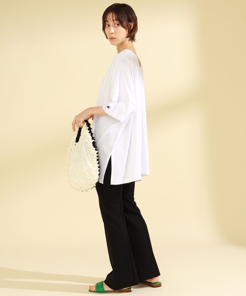 Champion（チャンピオン）の「Champion × Ray BEAMS / 別注 ビッグ Tシャツ（Tシャツ/カットソー・レディース・ホワイト/ブラック/ボルドー・MEDIUM）」の13枚目の写真