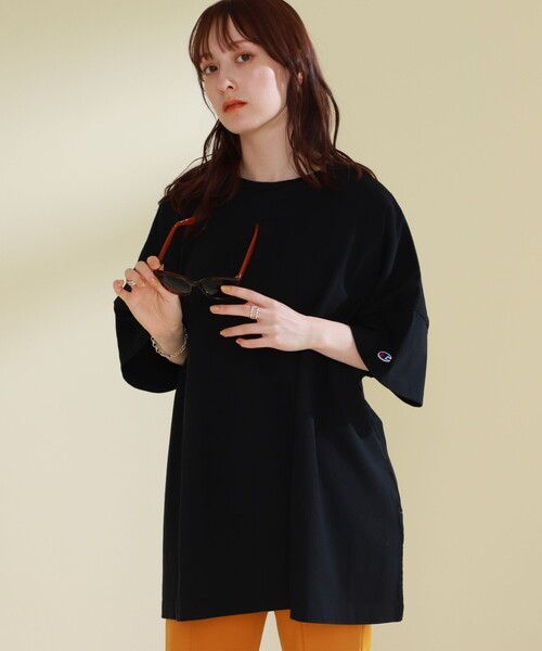 Champion（チャンピオン）の「Champion × Ray BEAMS / 別注 ビッグ Tシャツ（Tシャツ/カットソー・レディース・ホワイト/ブラック/ボルドー・MEDIUM）」の16枚目の写真