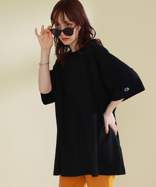 Champion（チャンピオン）の「Champion × Ray BEAMS / 別注 ビッグ Tシャツ（Tシャツ/カットソー・レディース・ホワイト/ブラック/ボルドー・MEDIUM）」の17枚目の写真