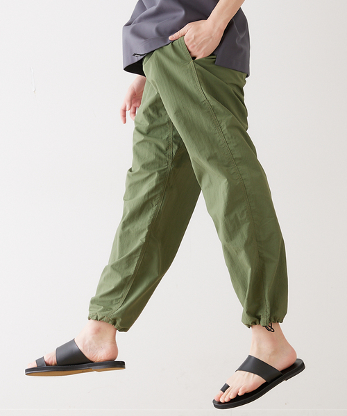 Gramicci（グラミチ）の「【GRAMICCI / グラミチ】 別注 DURABLE ナイロンパンツ（カーゴパンツ・メンズ・ブラック/カーキ/ネイビー・SMALL/MEDIUM/LARGE）」の17枚目の写真