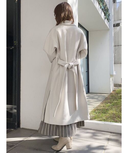 dazzlin（ダズリン）の「ベーシックダブルチェスターコート（チェスターコート・レディース・ブラック/キャメル/ブルー/アイボリー・FREE）」の11枚目の写真