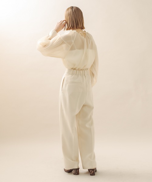 mline（エムライン）の「[mline] シアーボリューム袖ブラウス（シャツ/ブラウス・レディース・ベージュ/アイボリー・FREE）」の14枚目の写真