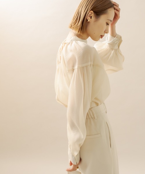 mline（エムライン）の「[mline] シアーボリューム袖ブラウス（シャツ/ブラウス・レディース・ベージュ/アイボリー・FREE）」の18枚目の写真