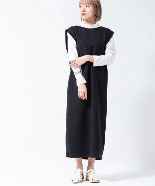 Rie Miller(リエミラー)の「2WAYポロ衿ダンボールニットノースリーブワンピース(ワンピース・レディース・ブラック/ベージュ・38)」の5枚目の写真