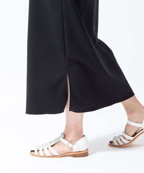 Rie Miller(リエミラー)の「2WAYポロ衿ダンボールニットノースリーブワンピース(ワンピース・レディース・ブラック/ベージュ・38)」の9枚目の写真