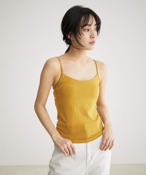 SALON adam et rope'(サロン アダム エ ロペ)の「【TRUE COTTON】カップ付きバックデザインキャミソール(キャミソール・レディース・ブラック/ホワイト/ベージュ・FREE)」の1枚目の写真