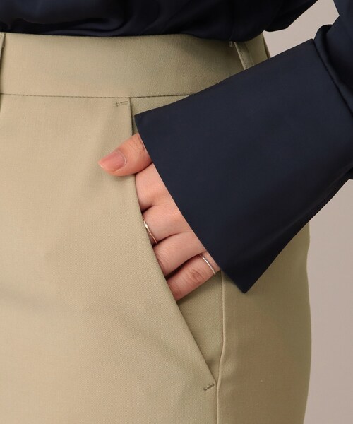 UNTITLED（アンタイトル）の「◆カロスウーステッド テーパードパンツ【マシンウォッシャブル】（その他パンツ・レディース・ベージュ/ブラック・44/04/03/42/02/01/00/48）」の8枚目の写真