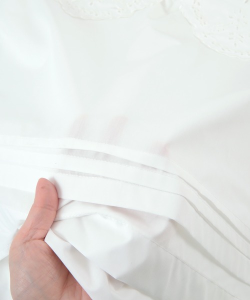 刺繍襟付デザインノースリーブラウス