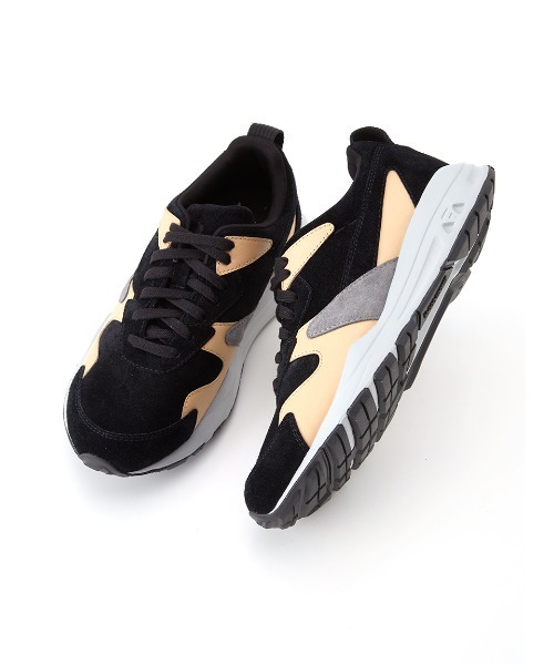 le coq sportif(ルコックスポルティフ)の「【le coq sportif×emmi】LCS R COYOTE EM(スニーカー・レディース・ブラック・23cm/23.5cm/24cm/24.5cm/25cm/25.5cm/26cm/26.5cm/27cm/27.5cm)」の6枚目の写真