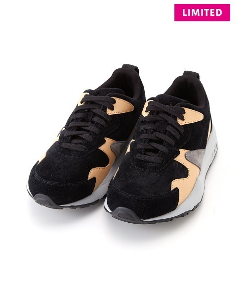 le coq sportif(ルコックスポルティフ)の「【le coq sportif×emmi】LCS R COYOTE EM(スニーカー・レディース・ブラック・23cm/23.5cm/24cm/24.5cm/25cm/25.5cm/26cm/26.5cm/27cm/27.5cm)」の3枚目の写真